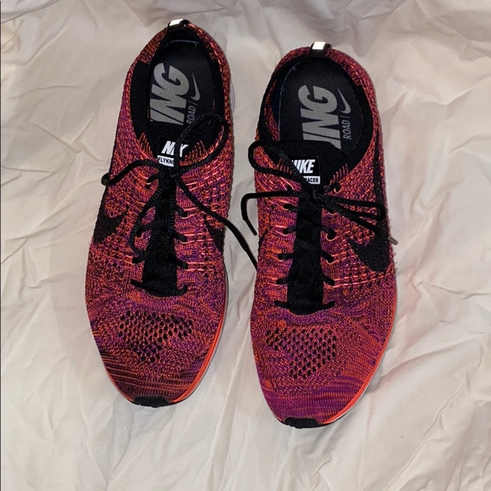 Women’s Nike flyknit racer